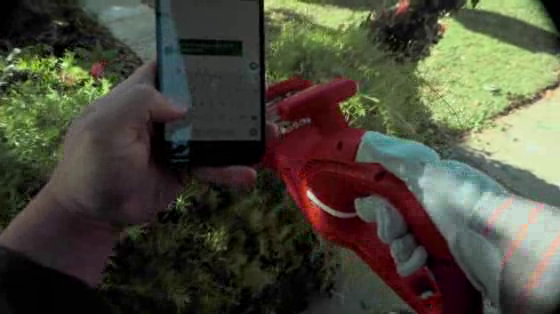 Honda: Texting and Gardening