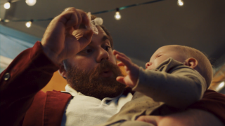 Nordea Bank: One hand father